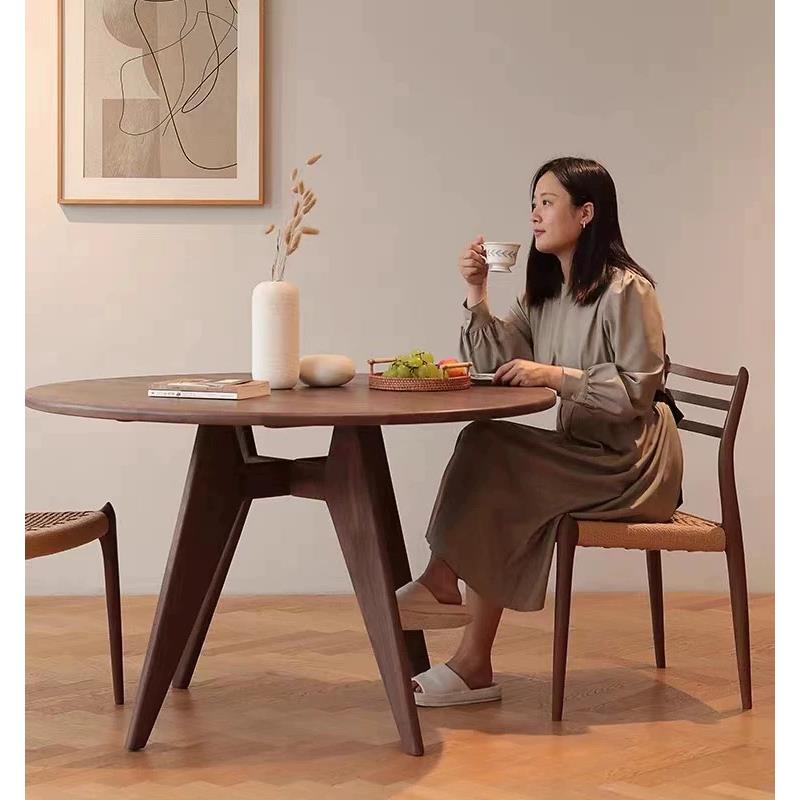 北欧实木圆形原木餐桌现代小户型白蜡木圆桌简约轻奢家用客厅书桌