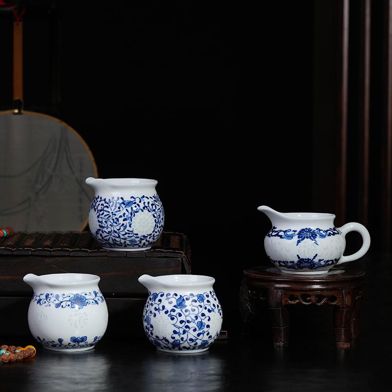 景德镇手绘青花玲珑公道杯 家用陶瓷功夫茶具公平杯匀杯分茶器