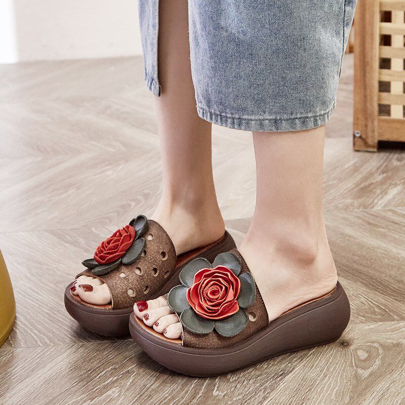 厚底花朵女士拖鞋子2024新款夏季坡跟鱼嘴妈妈凉拖外穿百搭一字拖