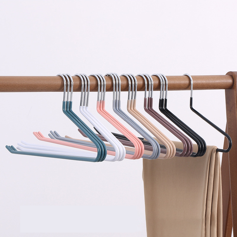 浸塑家用挂衣鹅形晾衣架室内简约卧室彩色挂衣架简易金属衣挂