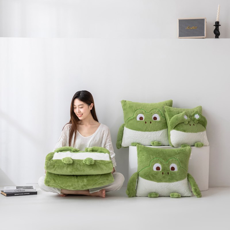 多功能抱枕被汽载靠垫办公室午休被子腰靠二合一沙发午睡绒毯加厚