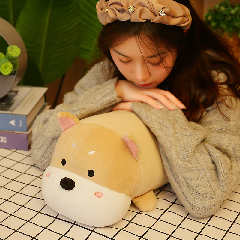 趴狗公仔毛绒玩h具狗狗玩偶可爱女孩睡觉抱枕牀头靠垫布娃娃礼物