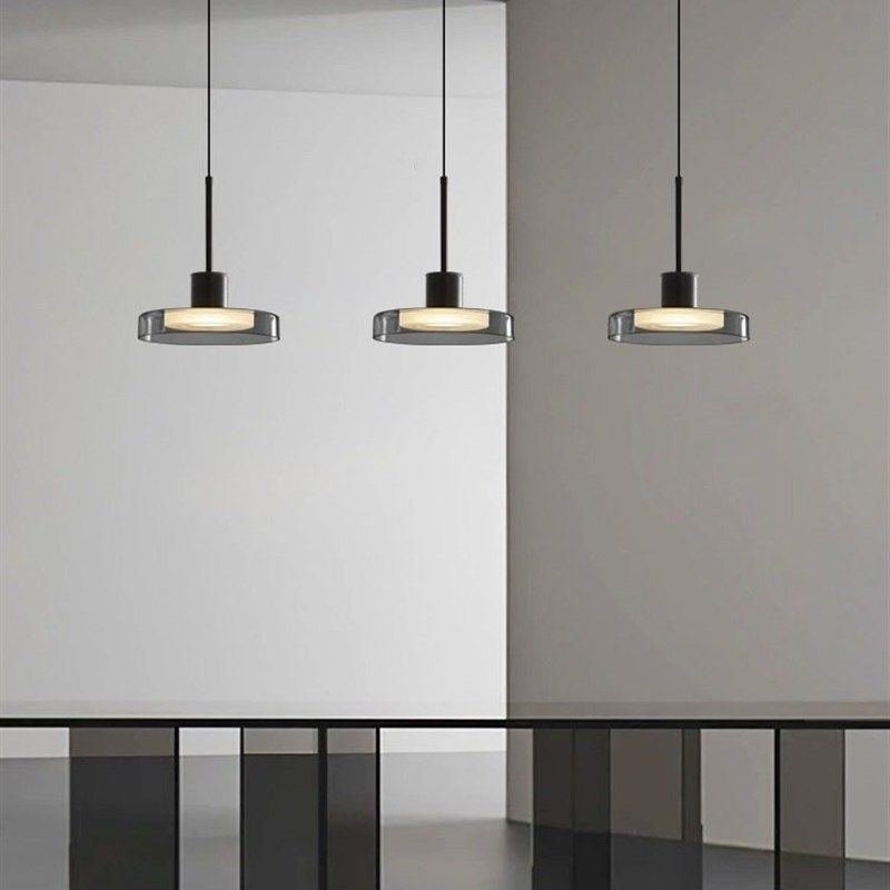 现代简约餐厅三头吊灯意式极简餐桌吧台单头玻璃吊灯网红飞碟吊灯,家装灯饰光源,餐厅吊灯,淘宝优惠券,粉丝福利购,淘宝优惠卷