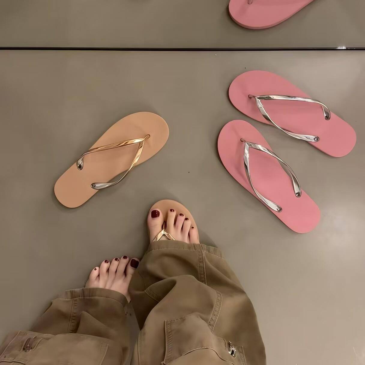 粉色人字拖女夏外穿绝美不累脚平底鞋夏季防滑凉拖休闲沙滩夹脚拖