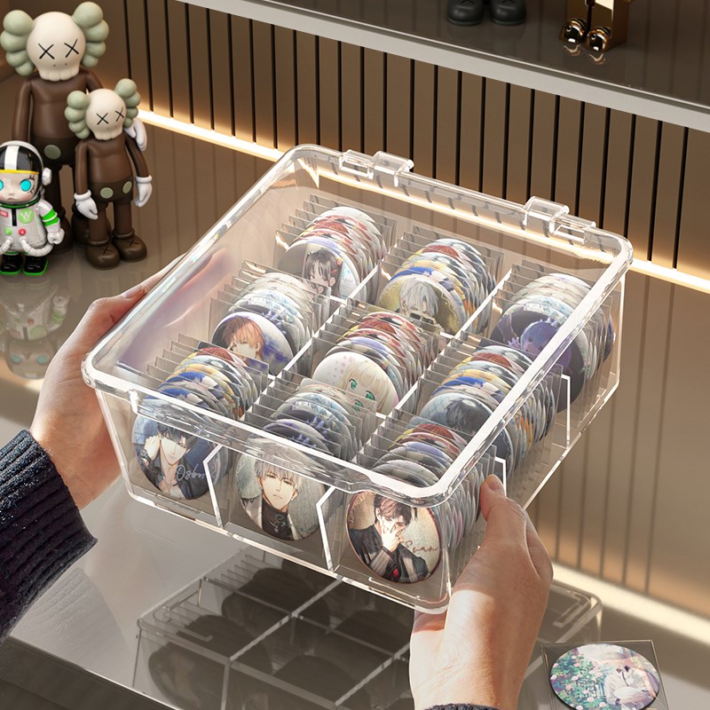 吧唧收纳盒亚克力透明带翻盖桌面收藏装勋徽章动漫周边谷子展示架