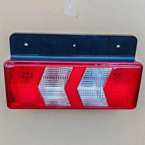 适用江淮康铃后尾灯总成j6j5j3骏铃v8帅铃q8转向煞车灯倒车后尾灯