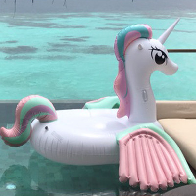 新品旅行坐骑浮排 水上充气小马彩翼独角兽彩虹兽游泳圈批发