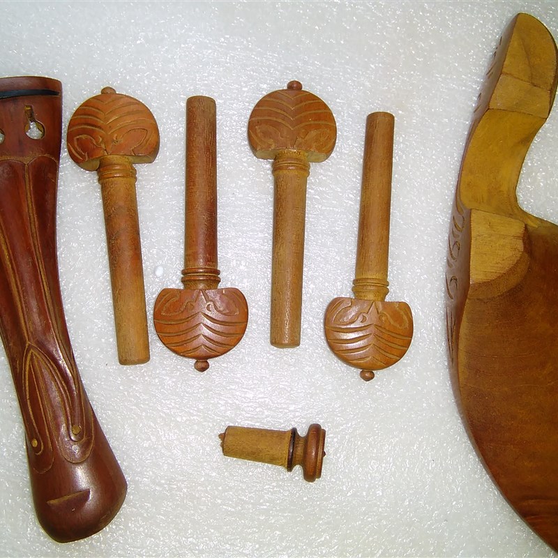 小提琴枣木雕刻雕花配件拉弦板腮托轴子4/4琴轴尾柱/尾钉整套