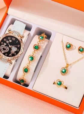 2026新款小众设计项链礼盒装简约显白轻奢锁骨链女朋友情人节礼物