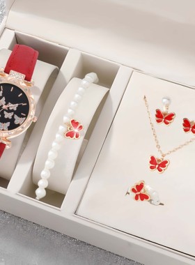 情人节送女友礼物礼盒装珍珠蝴蝶项链元旦新年甜美时尚显白锁骨链