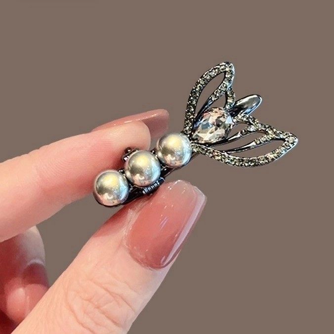 高级感珍珠鱼尾发夹女2025新款侧边刘海夹气质发卡百搭碎发鸭嘴夹,饰品/流行首饰/时尚饰品新,发饰,淘宝优惠券,粉丝福利购,淘宝优惠卷