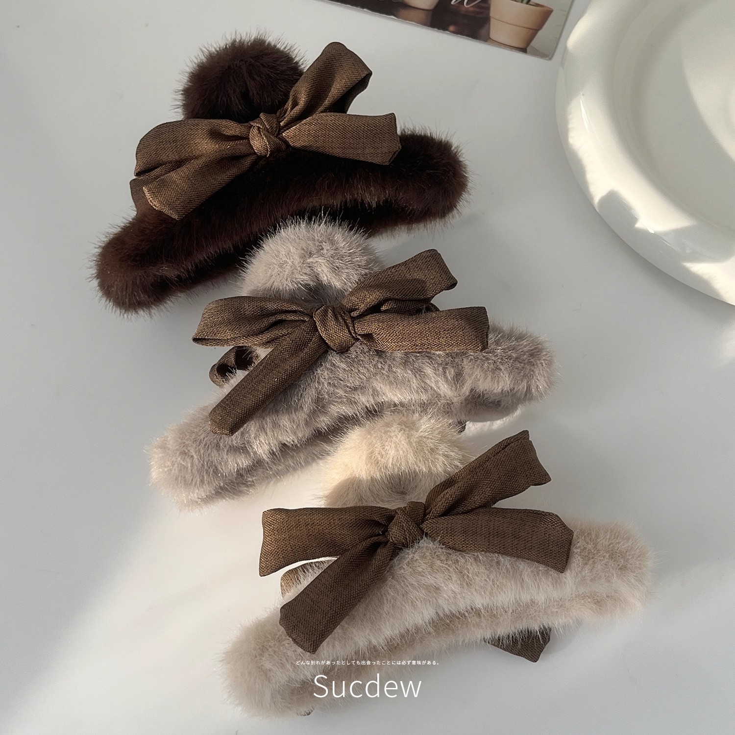 秋冬时尚兔毛蝴蝶结夹子头饰女大号鲨鱼夹毛绒发夹后脑勺盘发抓夹