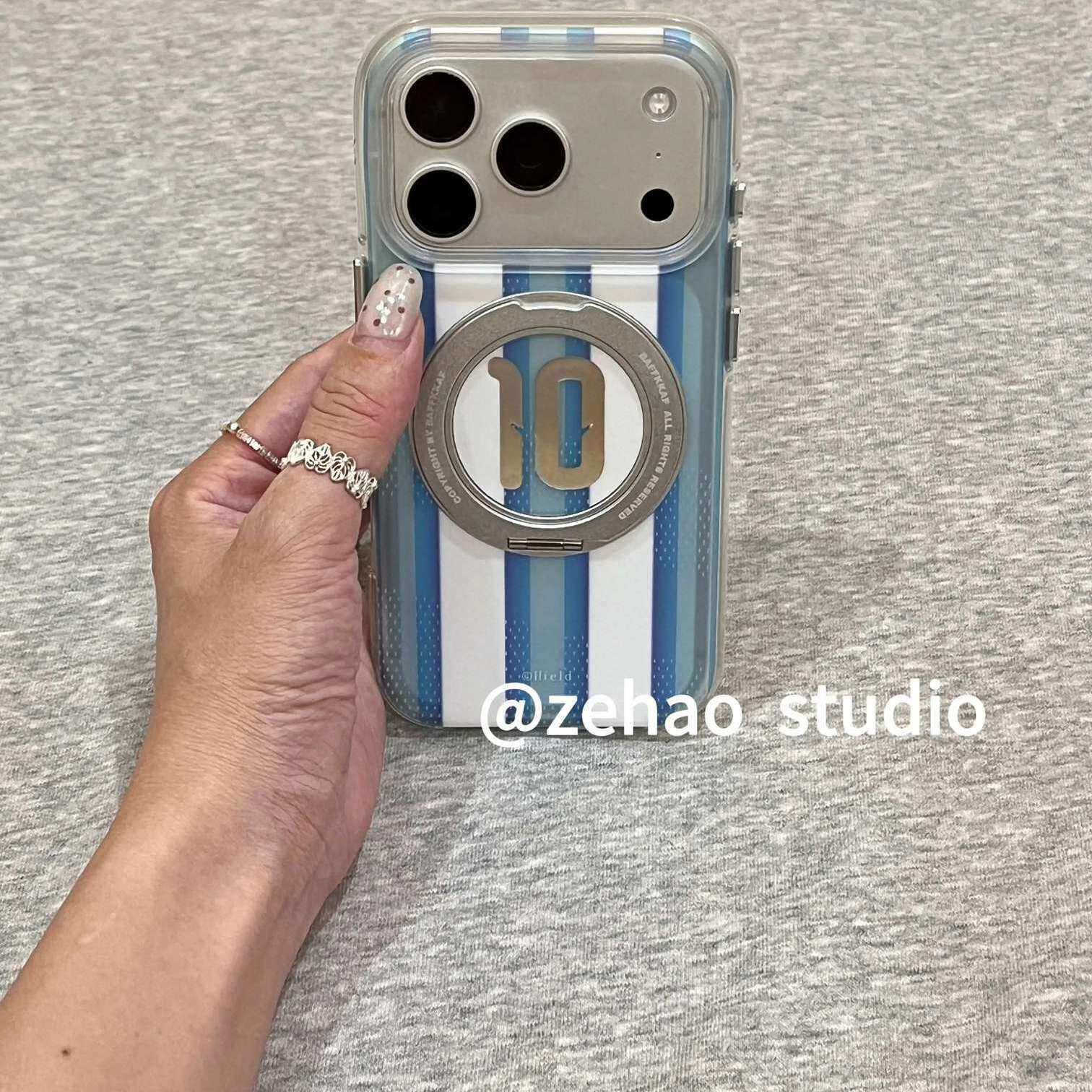 雨柠蓝白条纹10号球衣一体支架适用于苹果17promax手机壳16pro新款15日韩INS卡通个性创意14防摔保护套