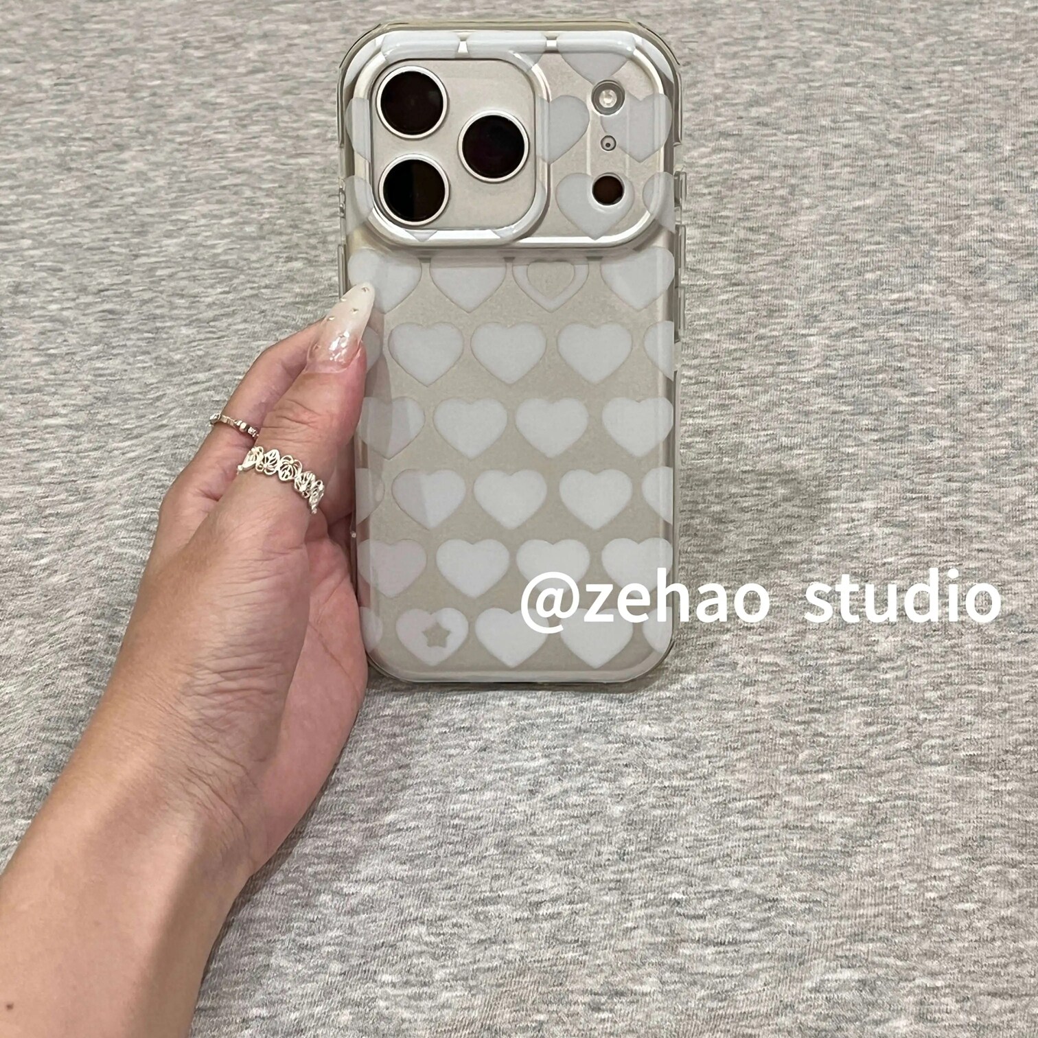 雨柠银底满屏白色爱心磁吸适用苹果17p手机壳iphone16新款15高级感个性创意卡通日韩ins14防摔保护套