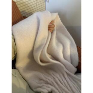 2023新款氛围感软糯保暖围巾脖女生冬季百搭毛绒长款披肩纯色加厚