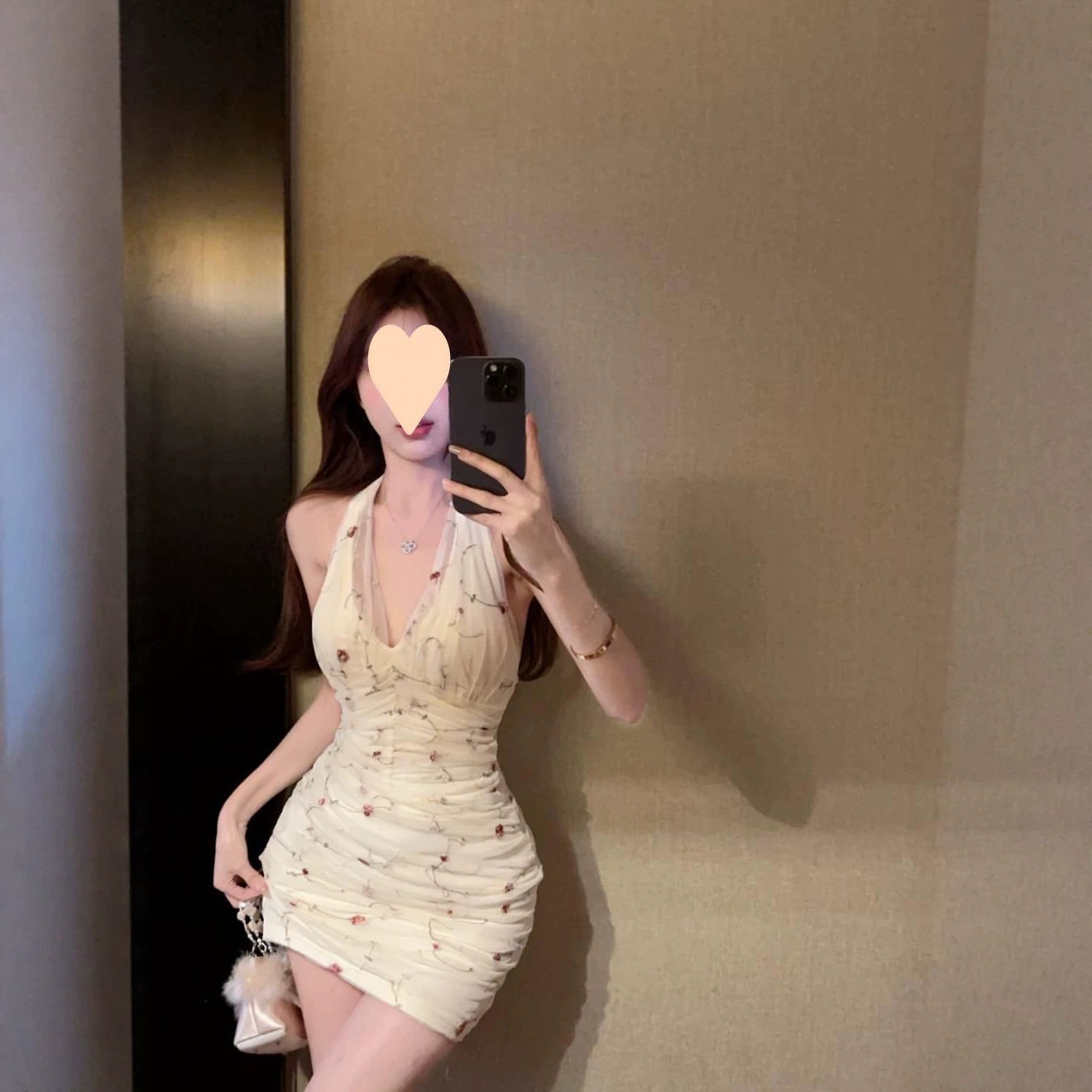 纯欲风 度假风挂脖深连衣裙女夏露背碎花辣妹包臀短裙多巴胺裙子