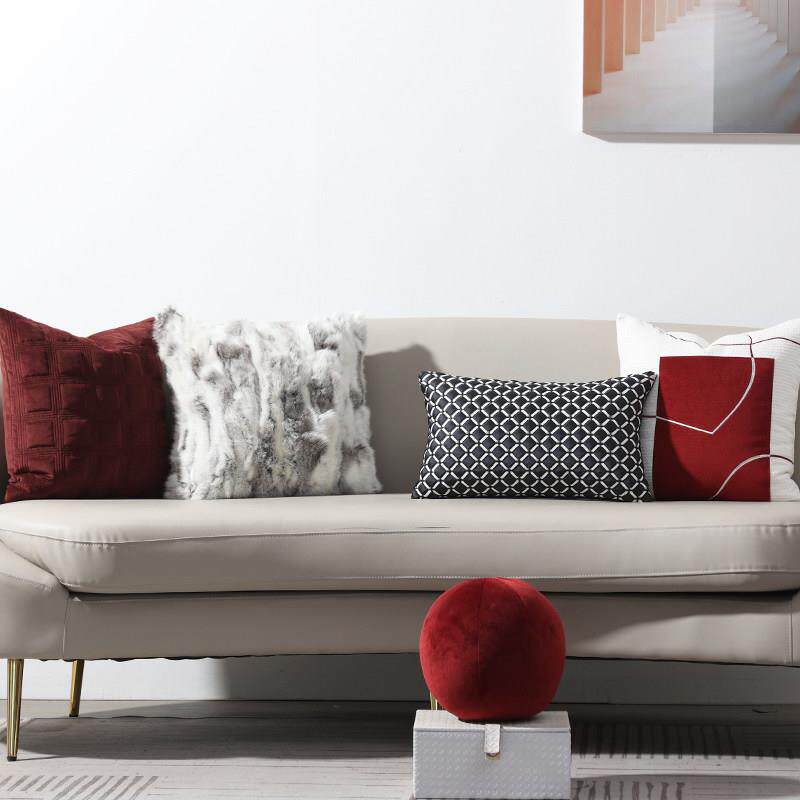 现代简约轻奢沙发抱枕样板间别墅靠垫红色绣花编织组合腰枕套靠枕