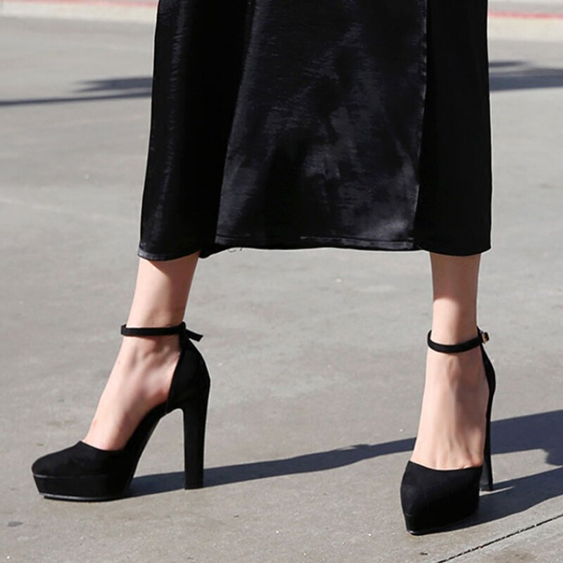 身所韩版防水台包头中空单鞋女一字扣12cm粗跟学生礼仪走秀高跟鞋