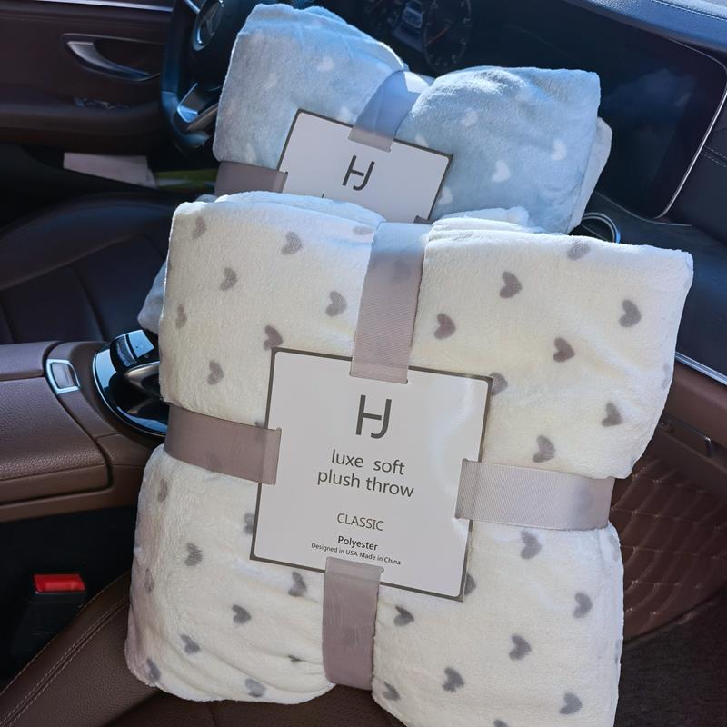 好质量法兰绒夏季瑜伽盖毯空调毛毯双人毛巾被床单垫北欧爱心白色