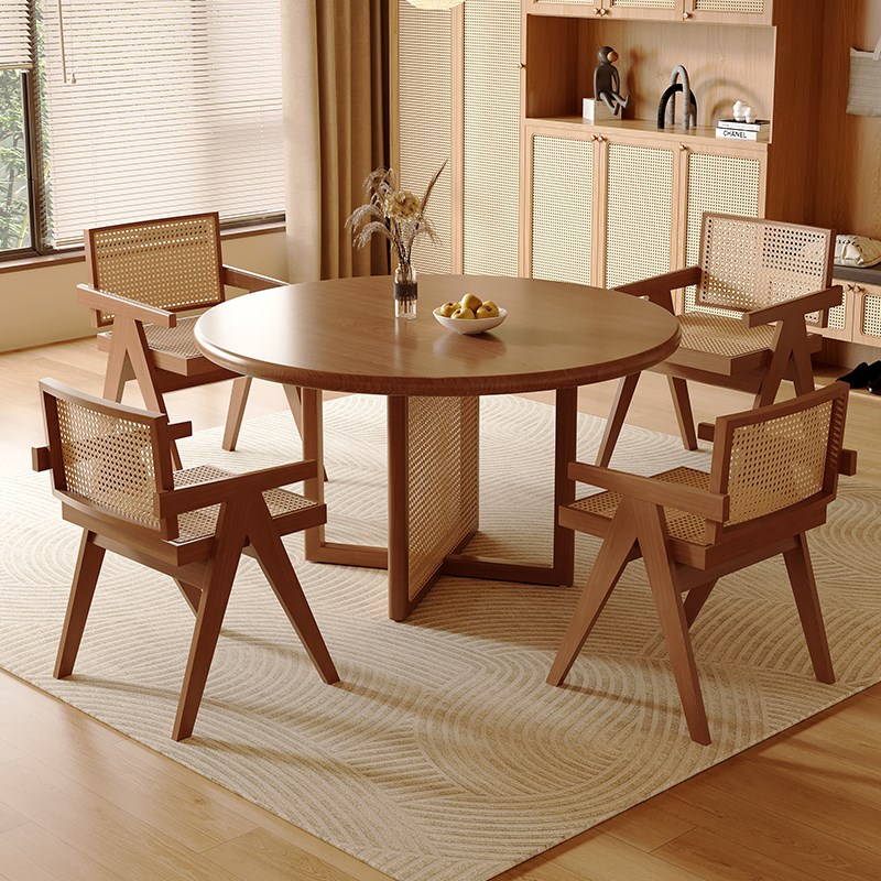 日式奶油风实木餐桌椅酒店吃饭桌罗马柱圆形餐桌家用小户型原木桌