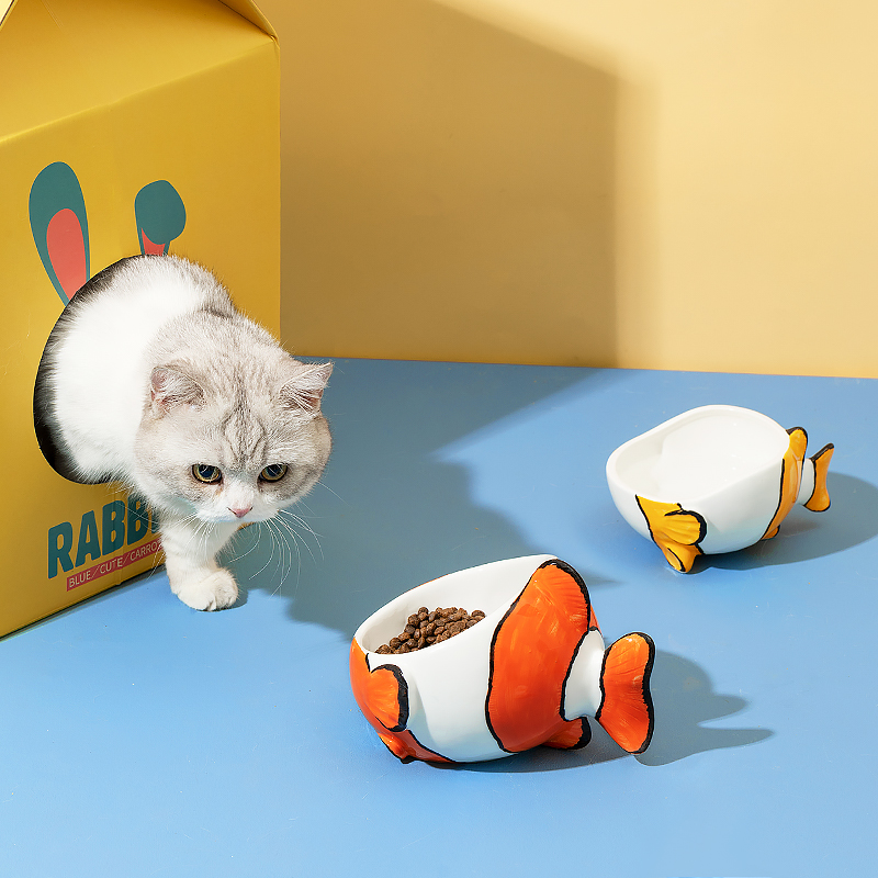 陶瓷猫碗高颜值可爱猫咪喝水碗狗狗碗猫食盆猫粮碗护颈斜口宠物碗
