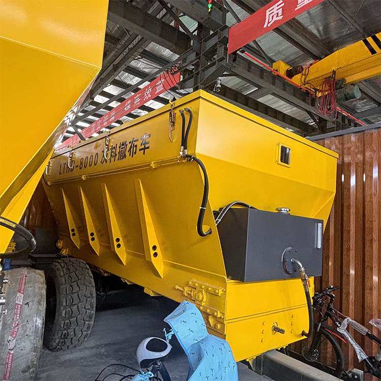 密封无尘牵引式灰料撒布车 道路修筑用粉料撒灰车 出灰可调撒料机,机械设备,压缩机,淘宝优惠券,粉丝福利购,淘宝优惠卷