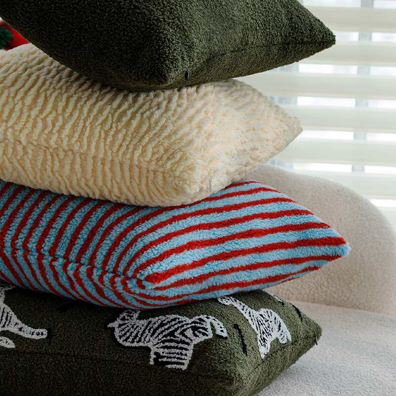 加厚撞色可爱毛绒抱枕客厅沙发腰靠枕床头飘窗靠垫可拆洗家居装饰