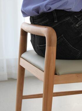 出乎生活格林化妆椅北欧icx7矮现简约凳坐垫软凳子实木樱桃木化妆