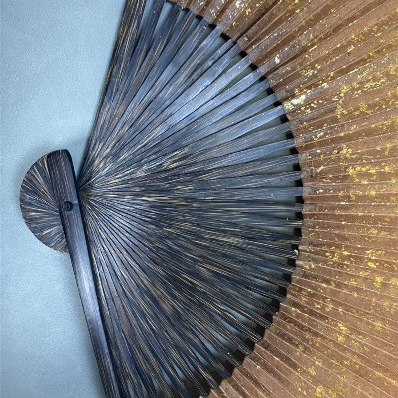 即将失传非遗柿染洒金手工棕竹折扇,9寸40方单面洒金