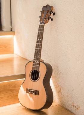 ANDREW26寸尤克里里UK桃花心合板单板四弦琴886D系列