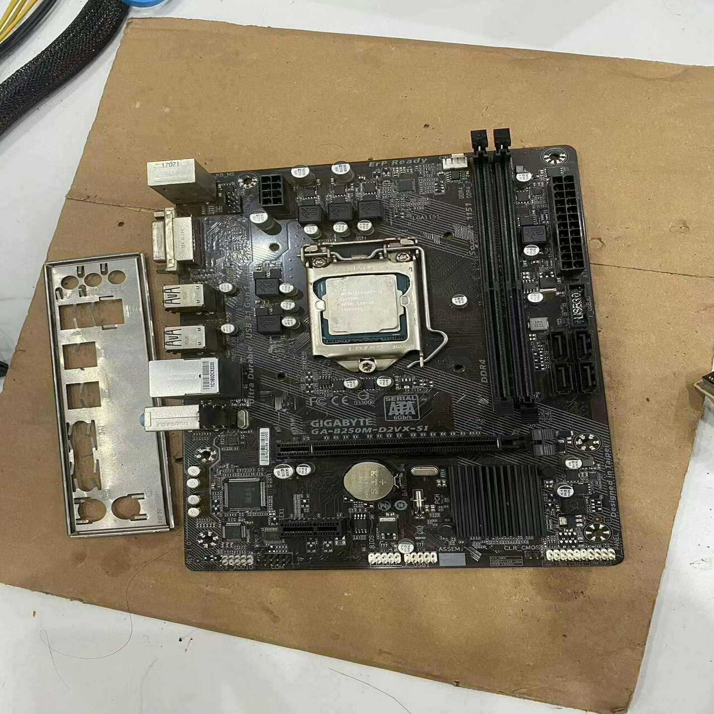 技嘉B250M-D2VX-SI主板支持6代7代cpu--议价商品