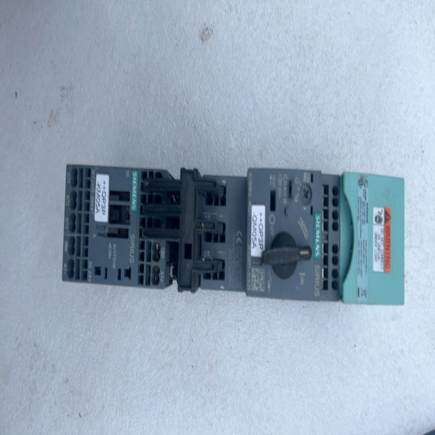 西门子3rv2011-1CA25和3RT2015-2BB41