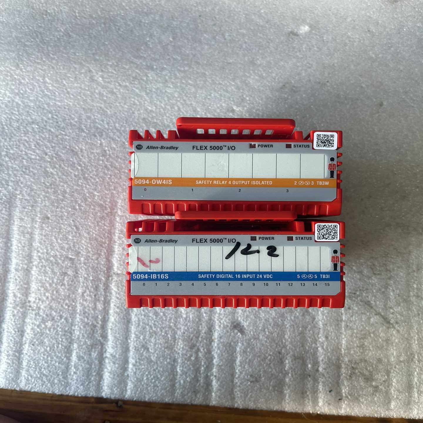 AB5094-OW4IS。成色如图，议价议价询价