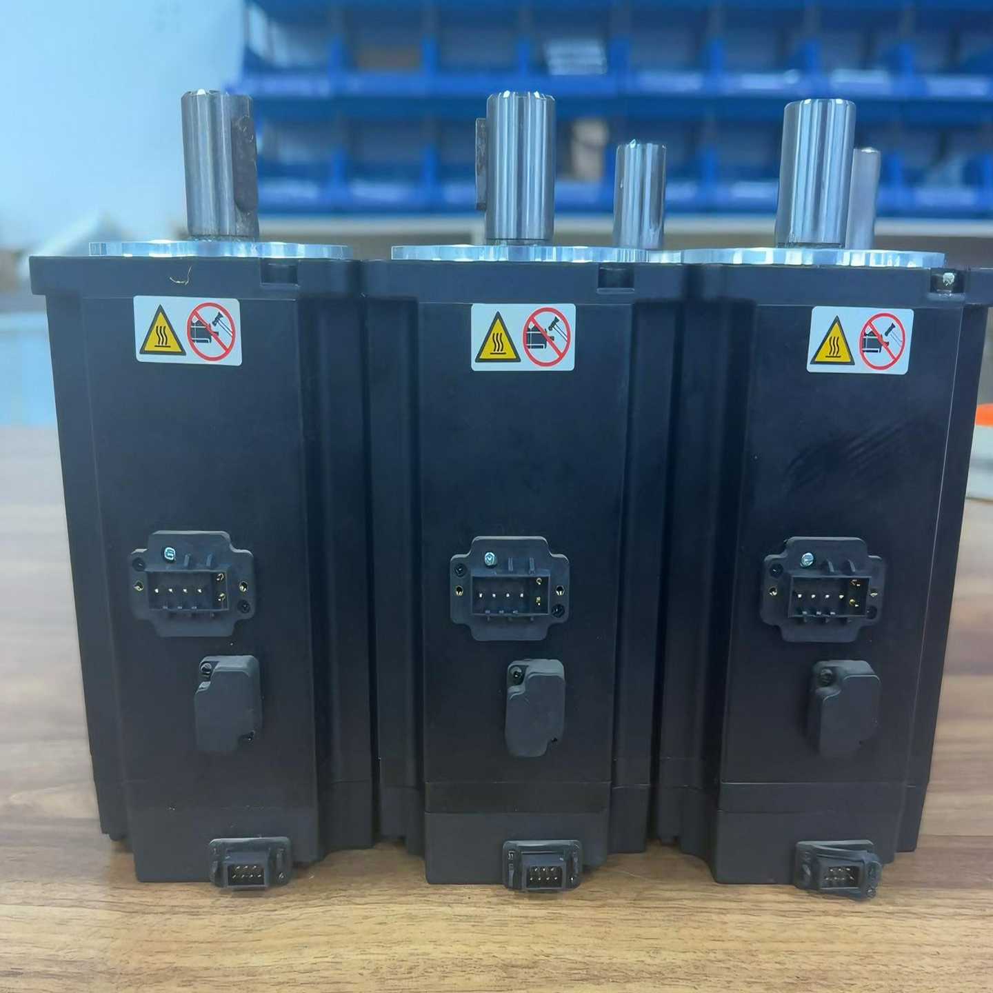 询价新款汇川伺服电机MS1H1-75B30CB-A334Z带刹