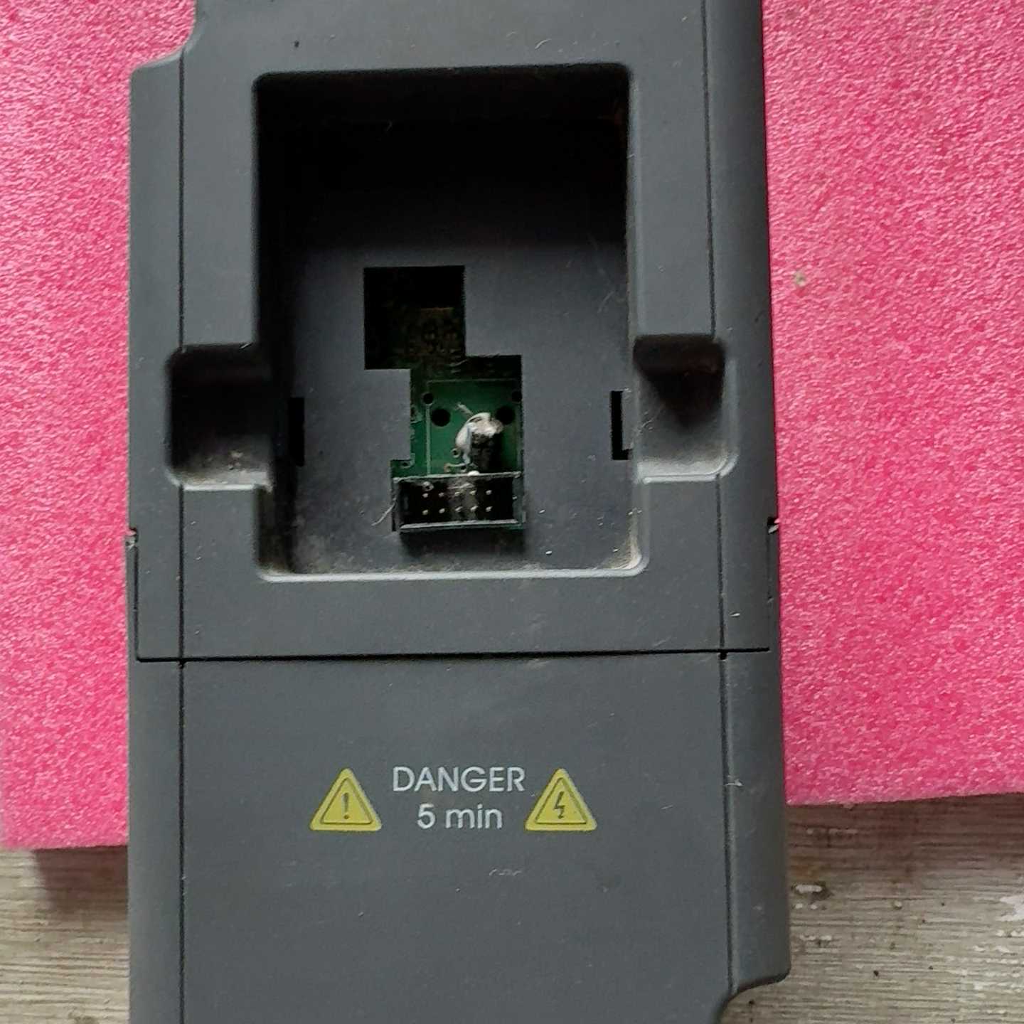 AD200-2R2G-T4-B变频器，输入AC380V，输出--议价商品