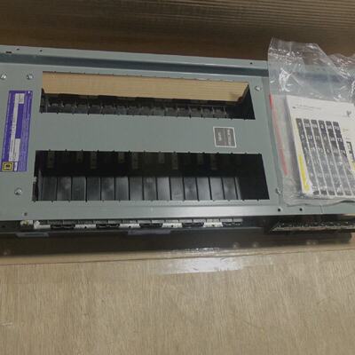 New Square D 29415507100130001 Panelboard Interior 100 Neutr