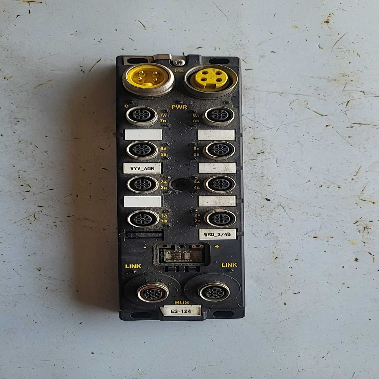 施耐德总线模块ETB1ElO8E08SPP0拆机件。功能包好--议价商品