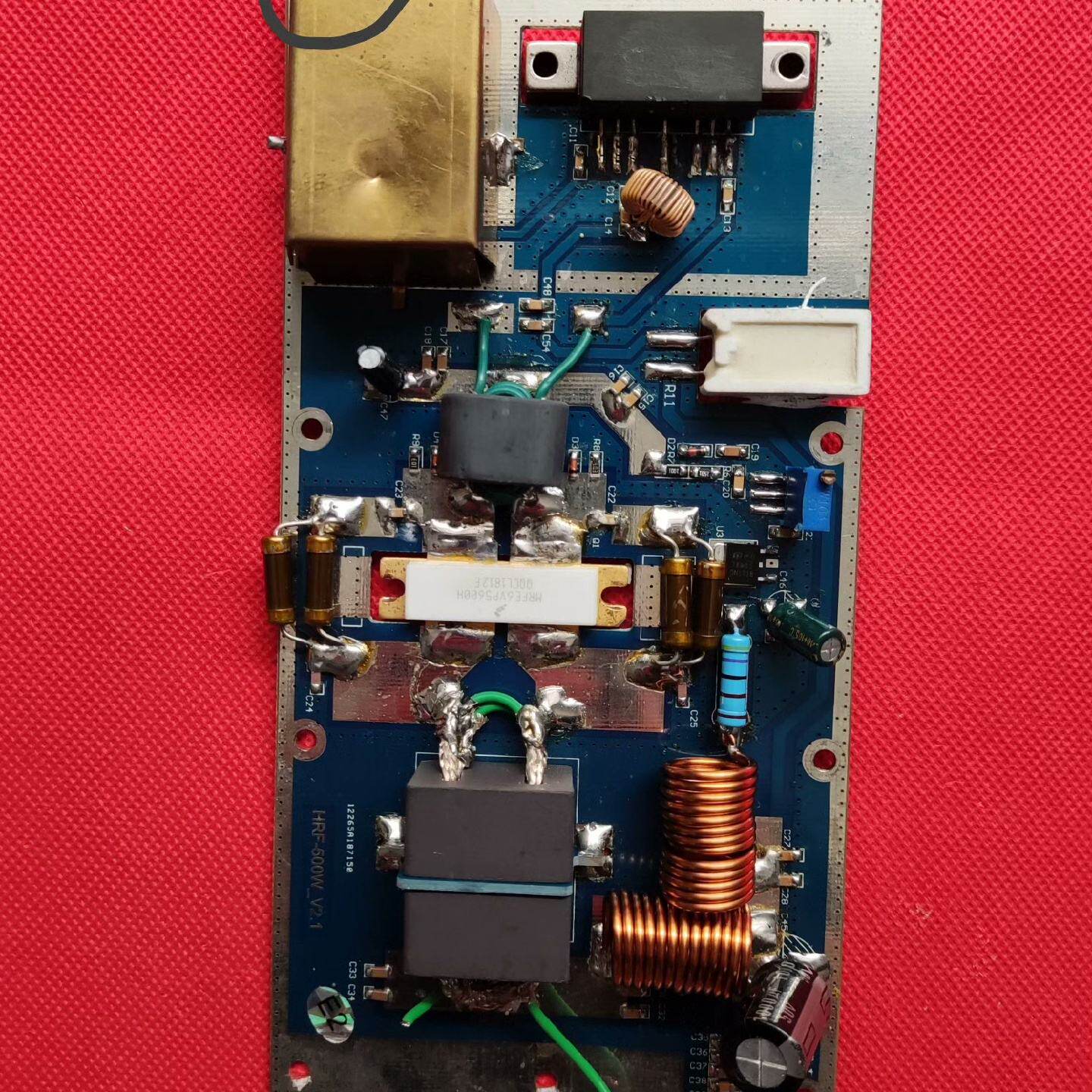 议价--MRFE6VP5600H高频管整板出原装拆机二手板角螺丝孔位