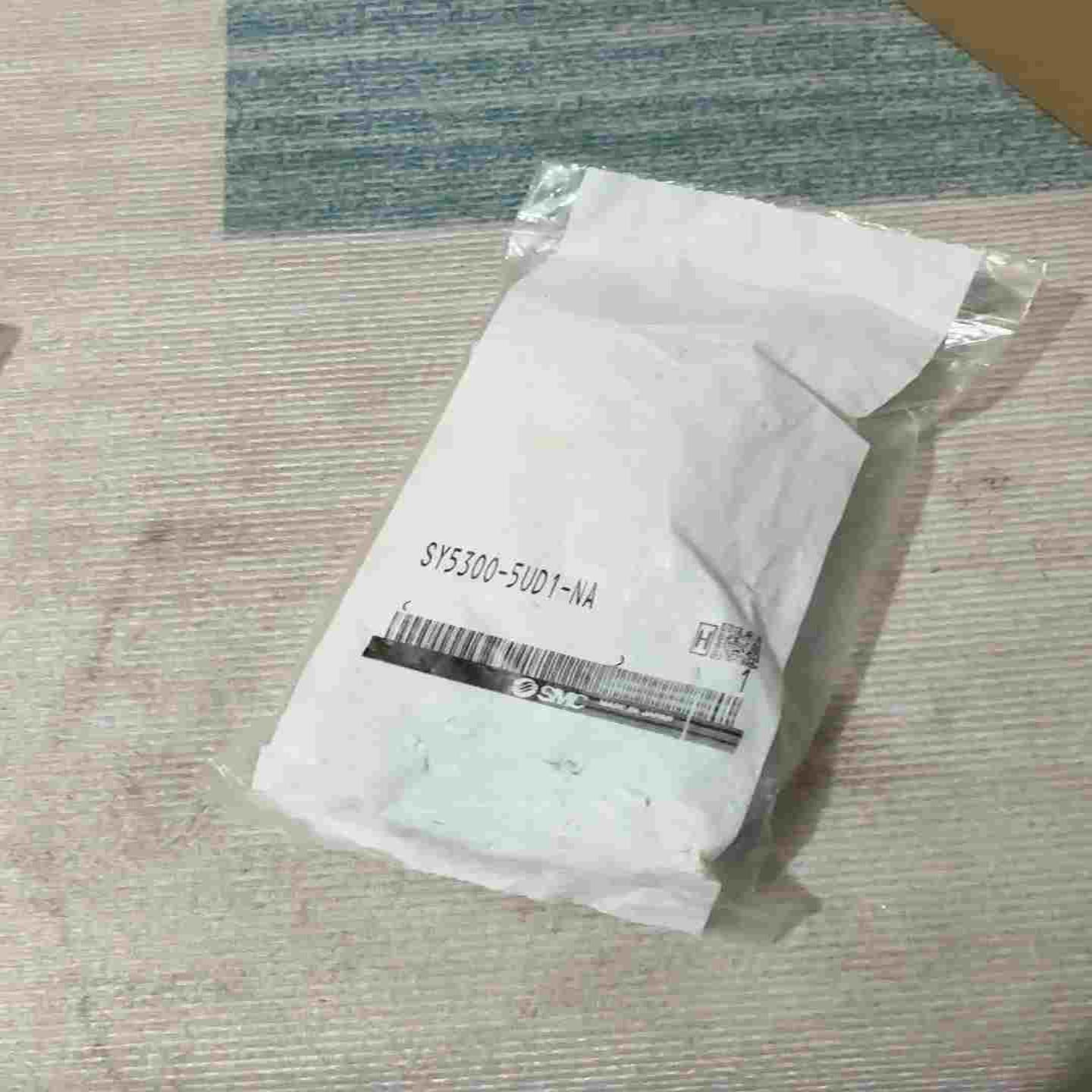询价~电磁阀   SY5300-5UD1-NA 就是18