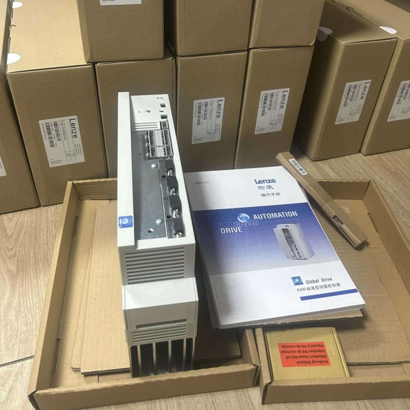 配件EVS9332-ET911 EVS9331-ET911  德国伦茨变频器现货议价议价