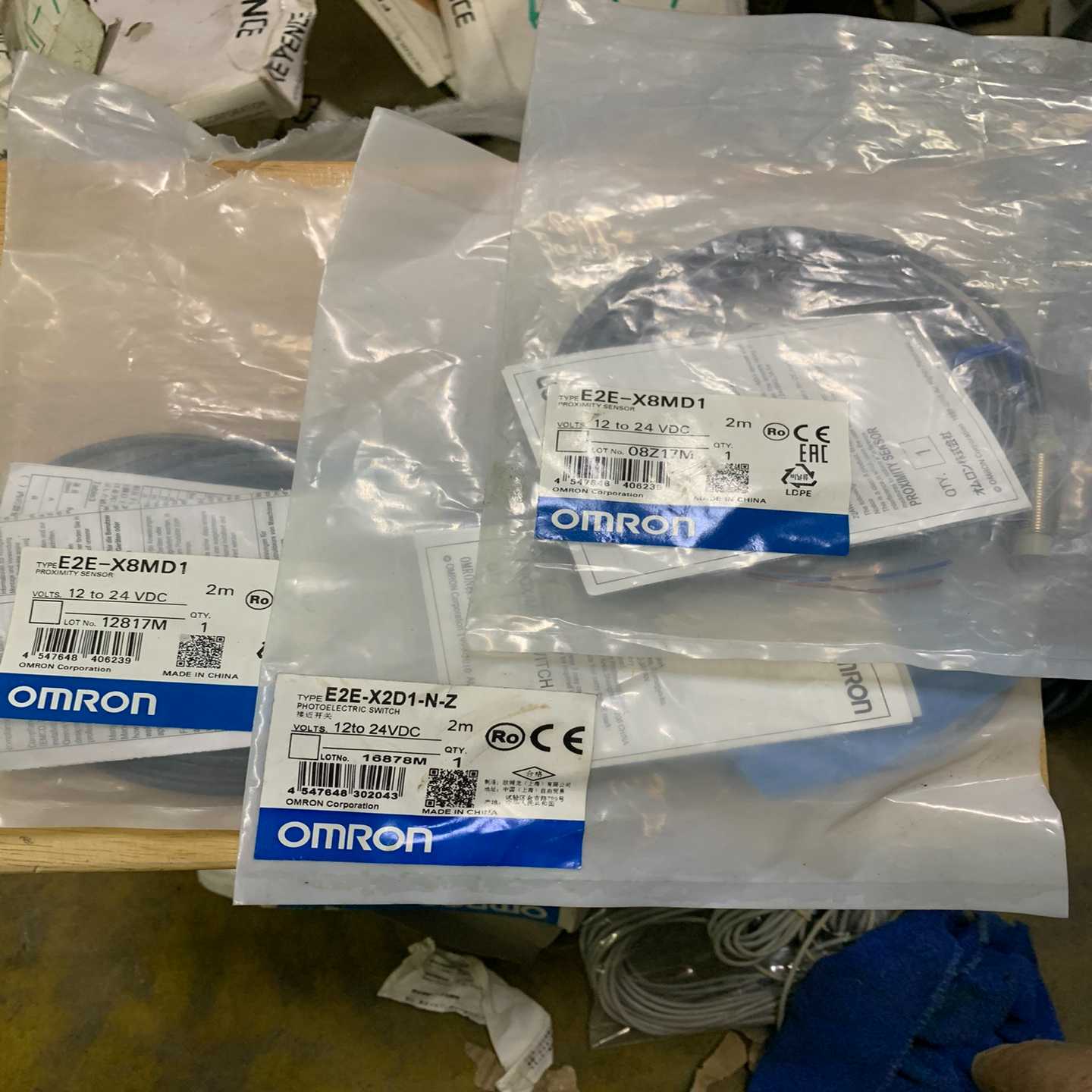 接近开关E2E-X8MD1两套一套包装拆了适用