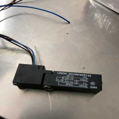 堡盟超声波传感器 UNDK 20U99/405743，实物图--议价商品