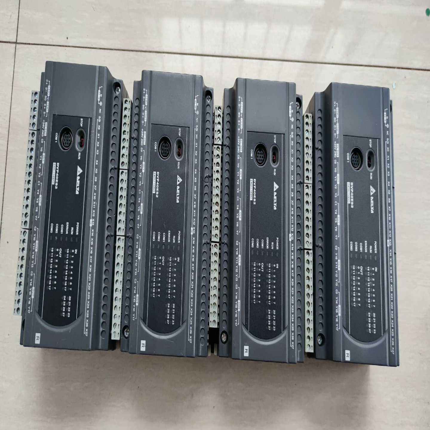 台达PLCDVP40ES200R成色实物图，功能正常，单台询价