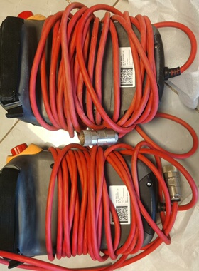 寻IABB示教器两个