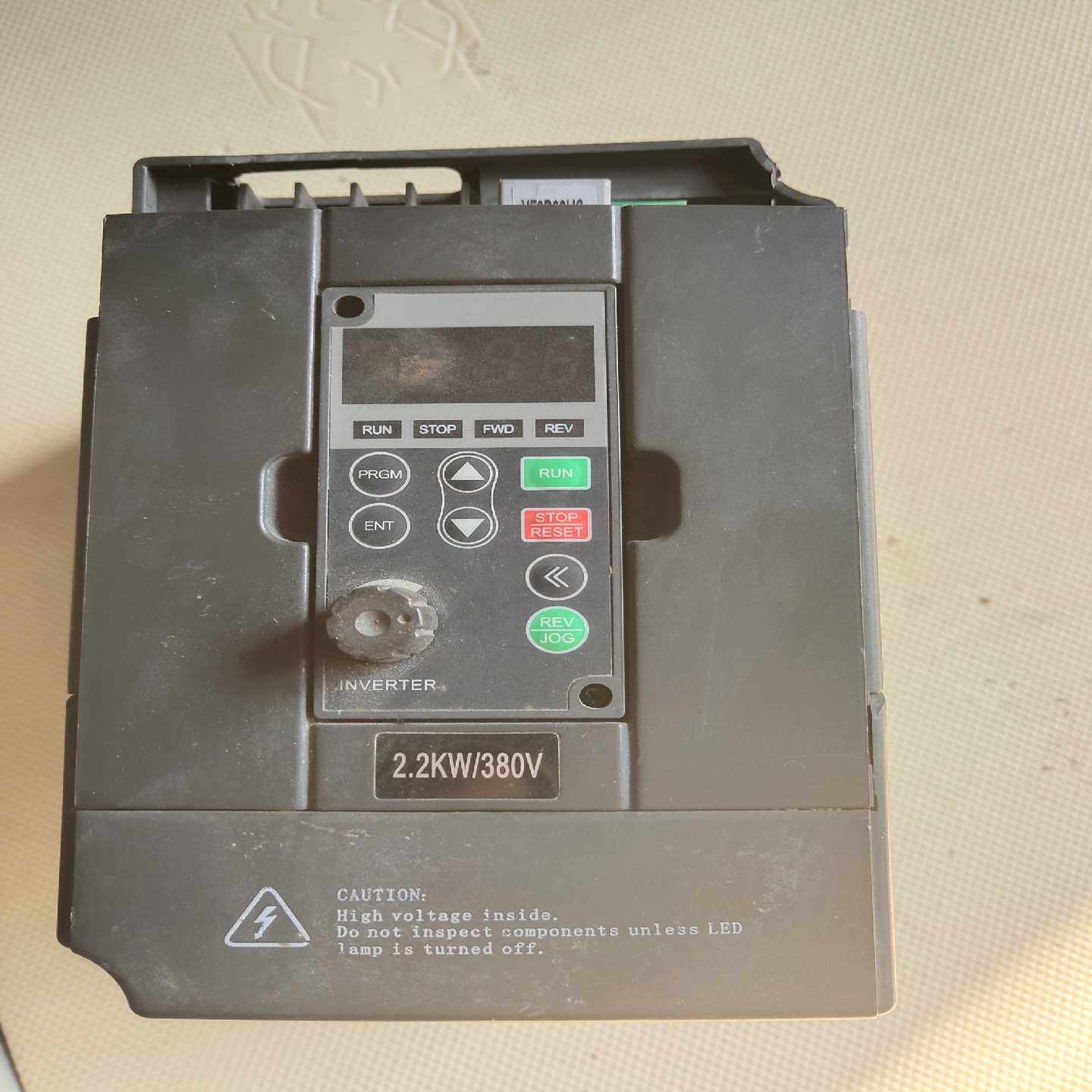 SAJ三晶变频器8000B-4T2R2GB/2.2KW/3