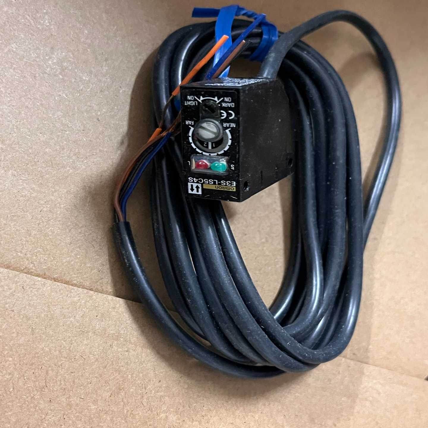 进口正品日本欧姆龙光电传感器，E3S-LS5C4S-议价