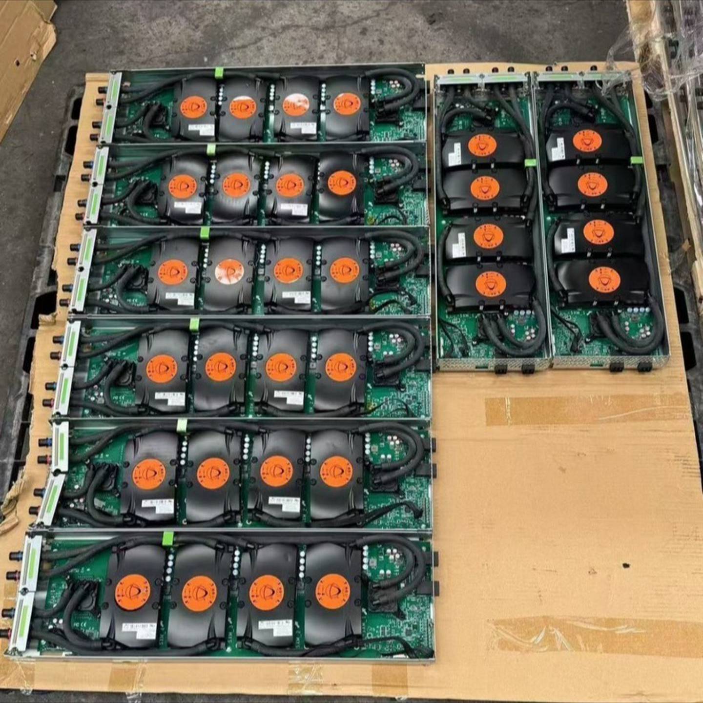 售前询价议价V100四卡底板 水冷散热 含4卡16G SXM2 V100