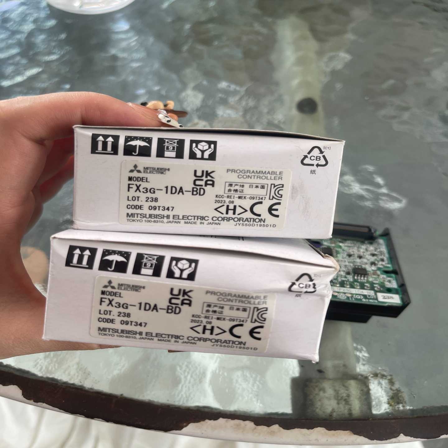 FX3G-1DA-BD未拆封2个拆封一个。议价