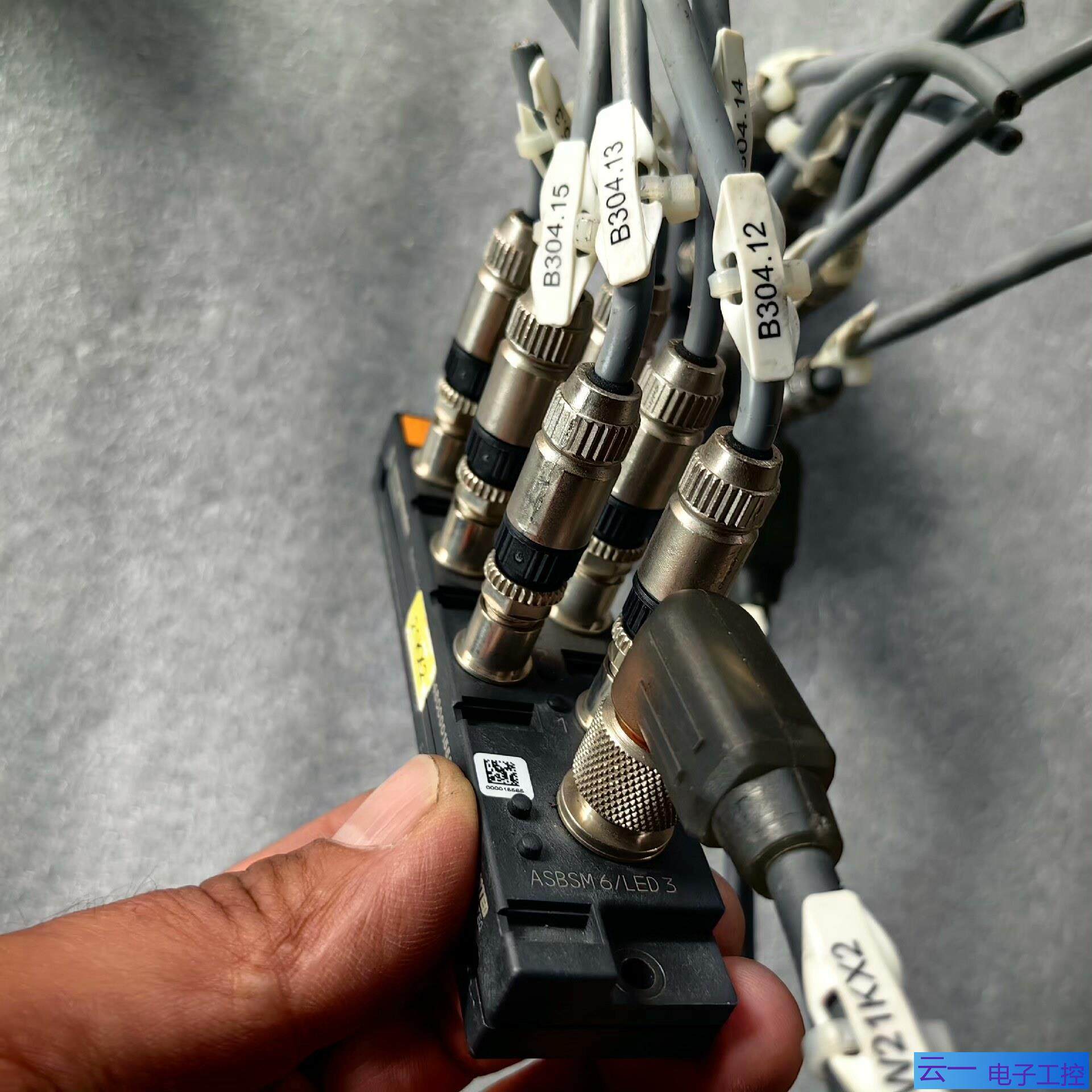 德国ASBSM6LED3下来成色新如图正常；议价