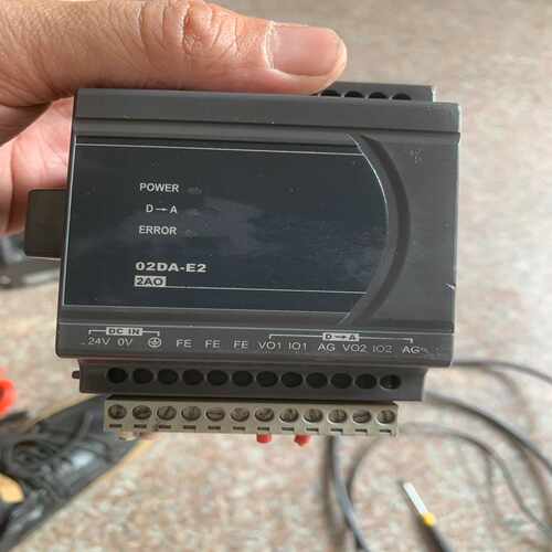 询价台达PLC模拟量扩展模块DVP02DA-E2一个成色如图